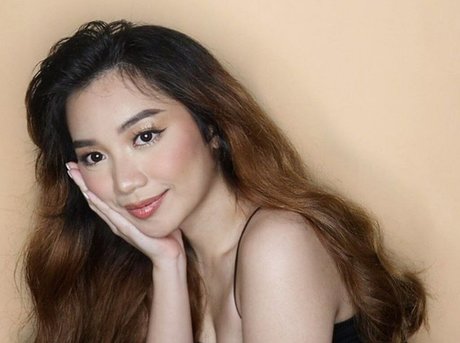 Juliana Roces ポルノスター エロティック 写真