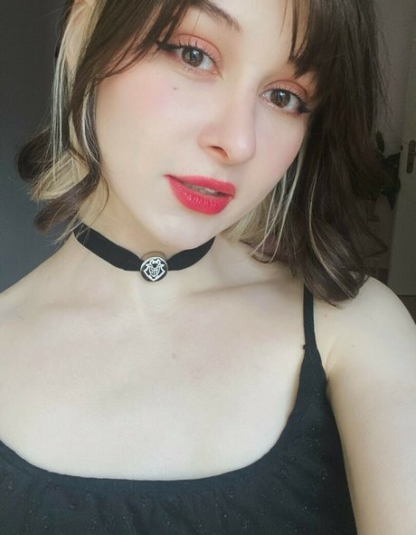 YuliCxlibri エロティック女優 画像