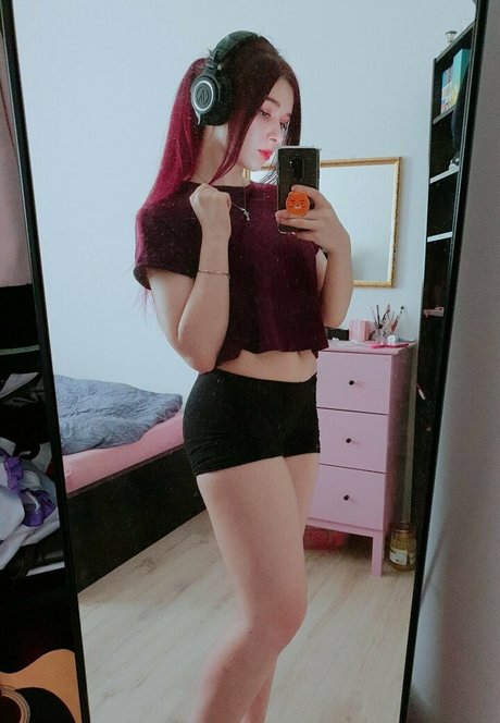 YuliCxlibri セックス女優 画像