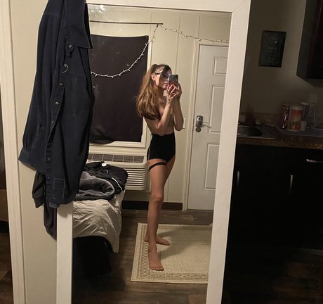 Tiffany Botello 完璧なモデル 画像