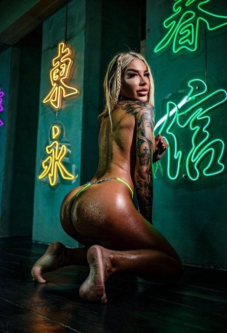 Mayya Krasilnikova アートスター 画像