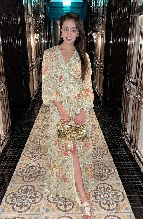 Musskan Sethi エロティックなモデル アーカイブ