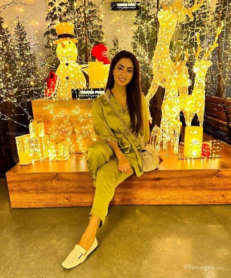 Musskan Sethi ポルノスター ヌード ギャラリー