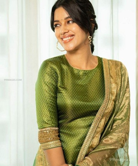 Mirnalini Ravi 素敵な女優 写真