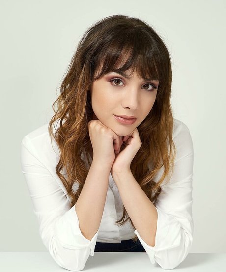 Hannah Marks ヌード女優 写真