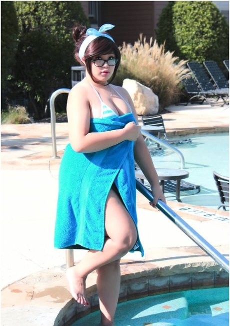 Aznproblems セクシーなポルノスター 画像