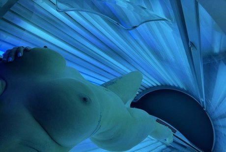 ヌード教師オンリーファンズ セックス 画像