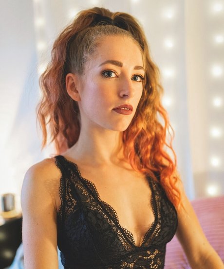 sapphire fantasy ホット女優 写真