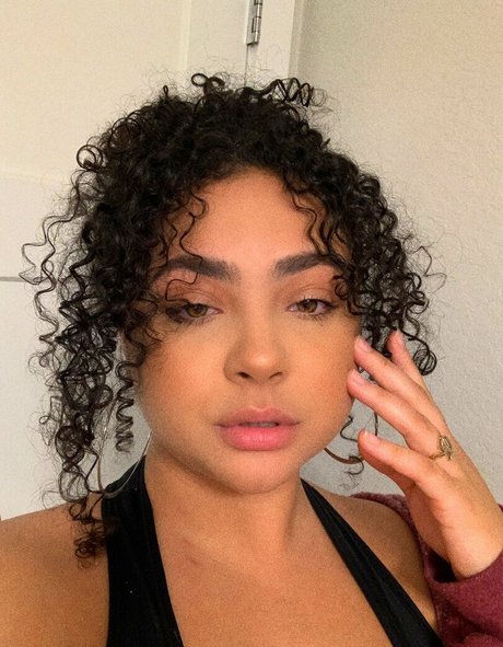 Deanelizyunes 美しいスター 画像