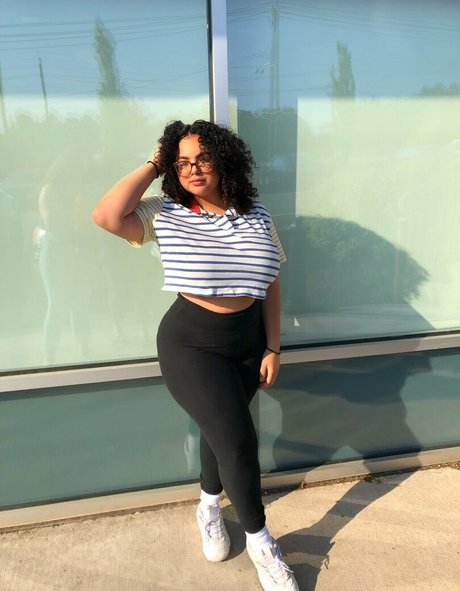 Deanelizyunes セックスポルノスター ギャラリー