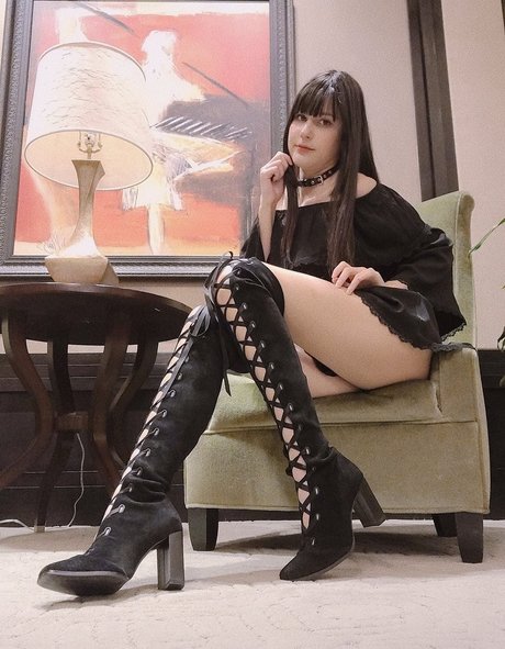 赤毛のソロOnlyFans ホットヌード 写真