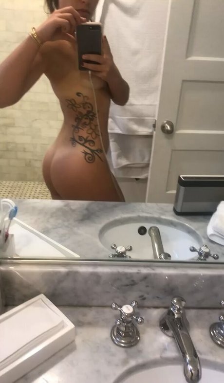 アジアンゴス オンリーファンズ ホット裸 写真