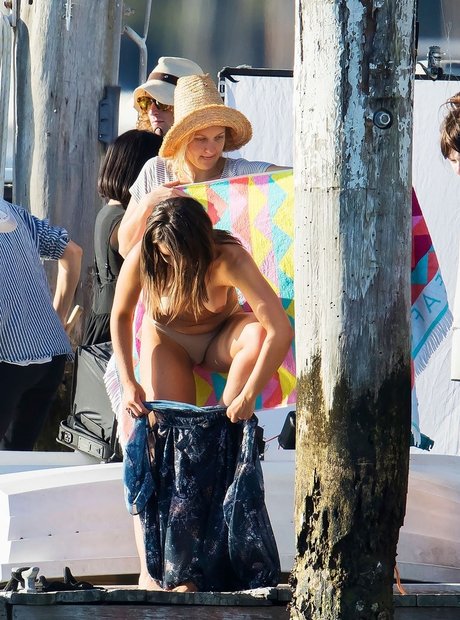 ボールズオンリーファンズ ポルノグラフィック 写真