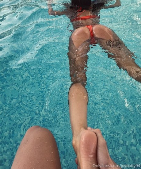 joybaby94 トップポルノスター 写真