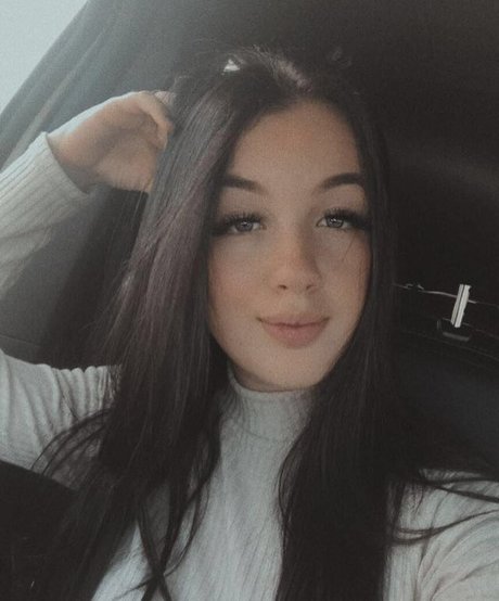 Shelby Dias 完璧なモデル 画像