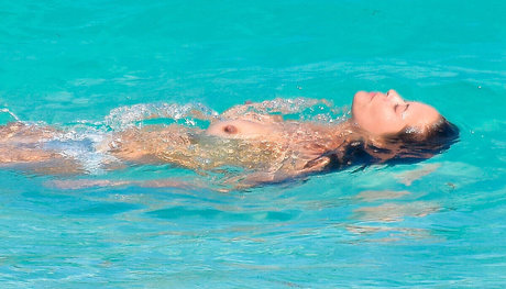 Brooke Burke エロティックなスター アーカイブ