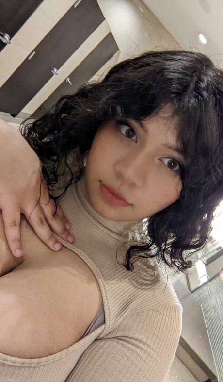 ティーントランスオンリーファン エロ 写真