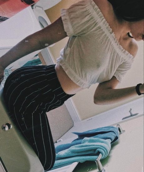 Winter ASMR セックスモデル ギャラリー