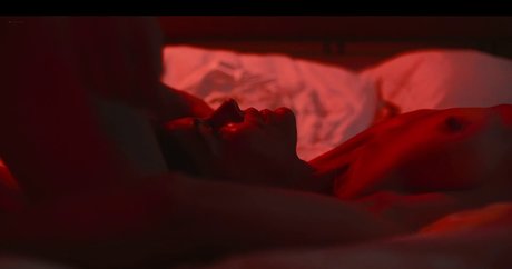 Carla Gugino 裸のポルノスター 写真