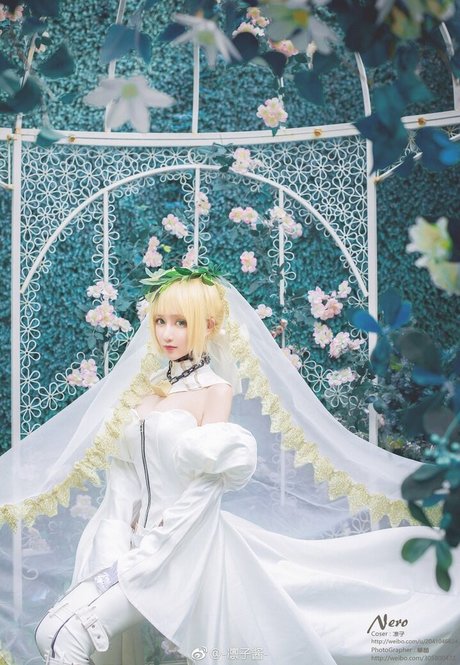 LinZiLinZi09 スター ヌード 写真