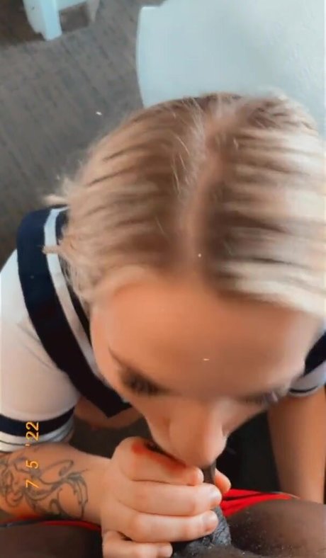 小人ヌードオンリーファンズ 無料ポルノ 画像