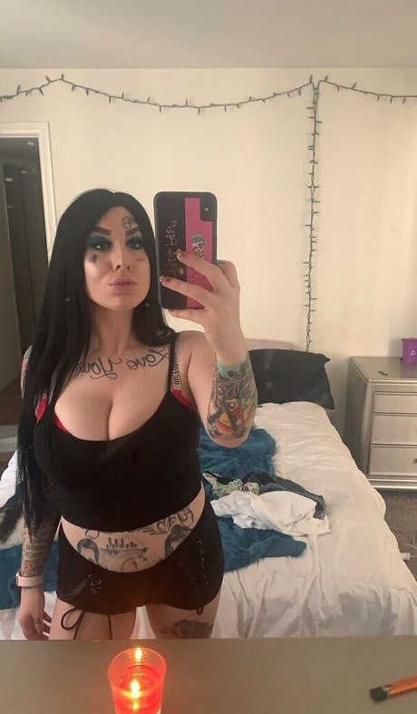 Courtdaplug スター 裸 アーカイブ