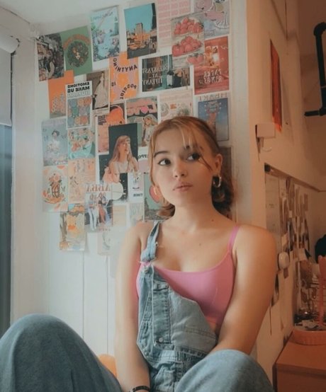 Distractedleo 裸のモデル ギャラリー