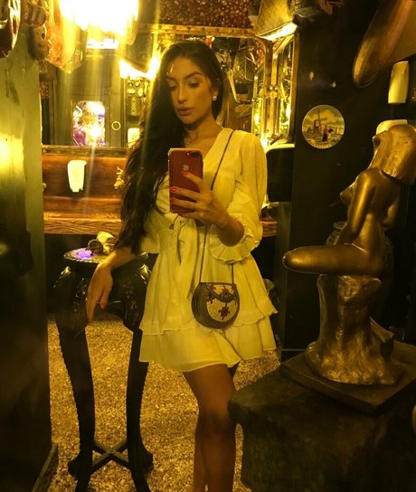 Alicia Drumolin 完璧な女優 写真