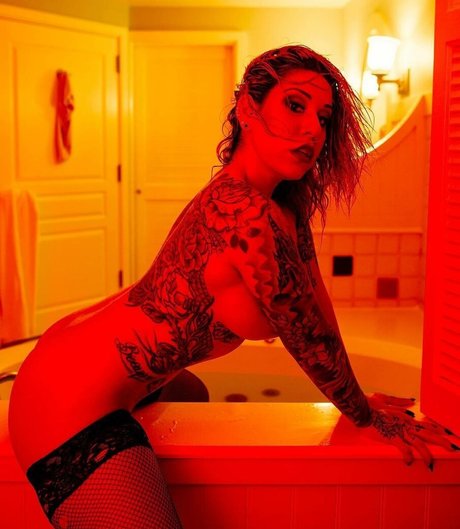 Lexi Layne ポルノスター 画像