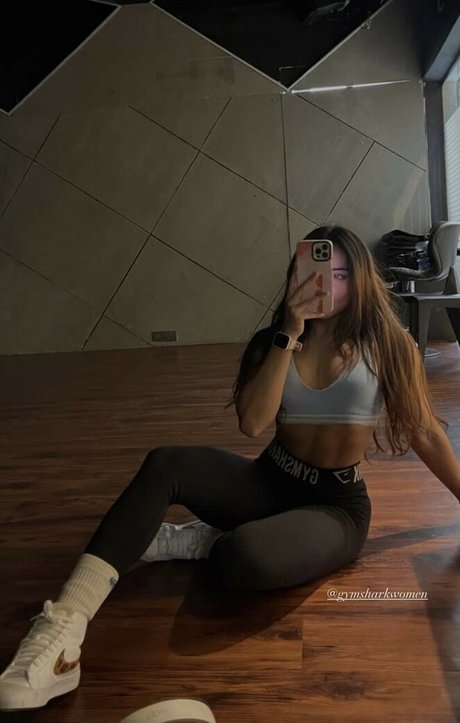 巨乳の赤毛オンリーファンズ 無料ポルノ 写真