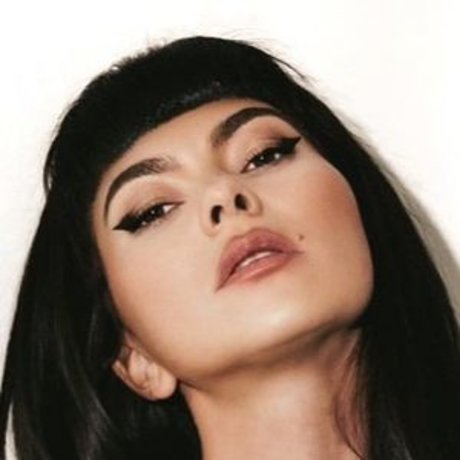 inna europe 裸のスター 写真