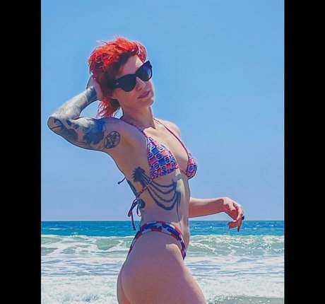 CBG19 ヌード女優 画像