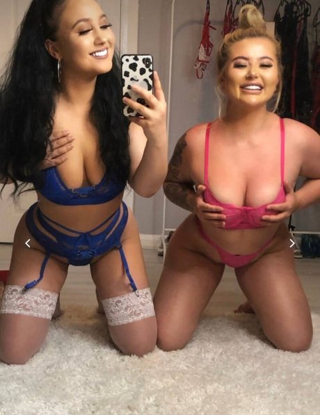 小人の裸OnlyFans 無料 写真