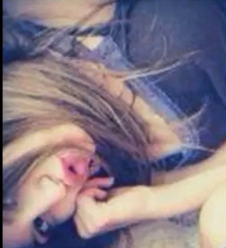 垂れ下がった熟女OnlyFans ホットxxx 写真