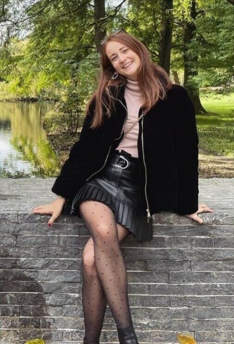 Marianna papakonstantinou セクシーなスター アーカイブ