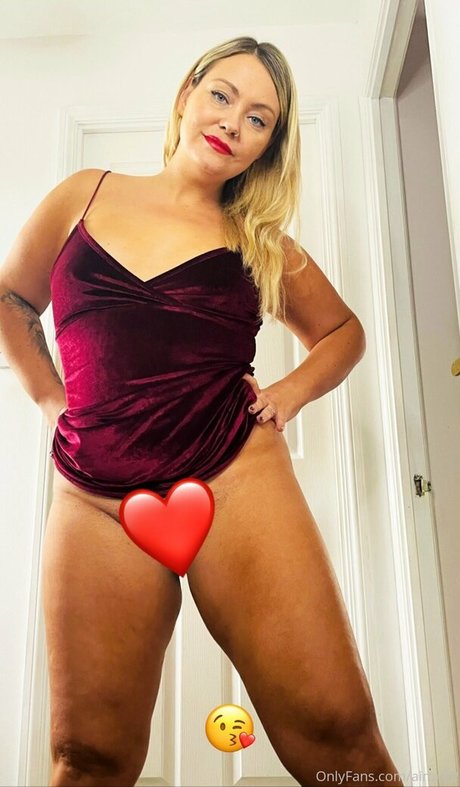 Aimx89 ポルノ女優 写真