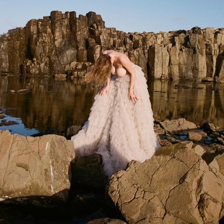 Elle Brittain スター ヌード 写真