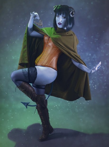 曲線美のラテン系オンリーファンズ ホットセックス 画像