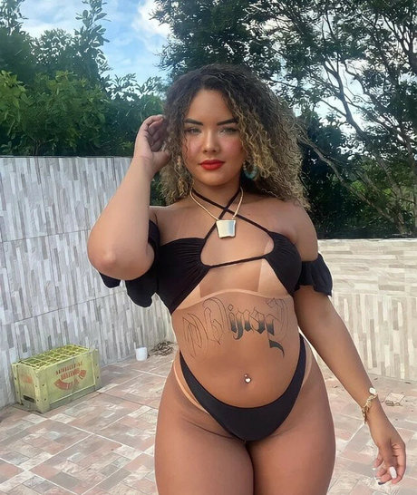 Brenda Kely 独占スター 画像