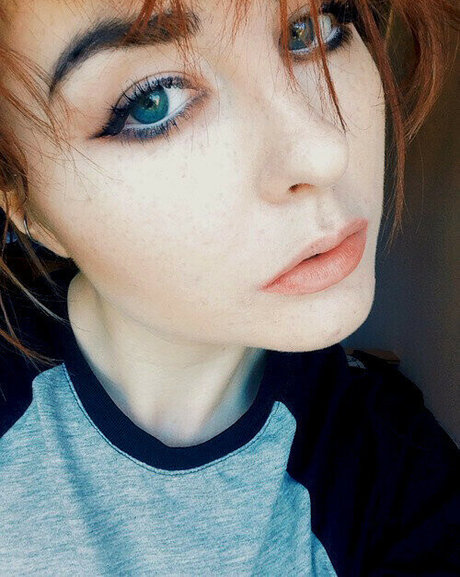 Leahloveschief セクシーモデル 写真