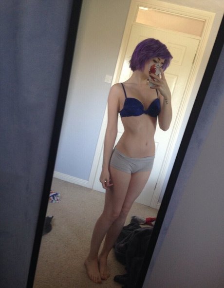 Leahloveschief 無料女優 画像