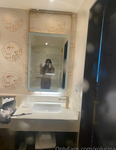 xolucina 完璧なポルノスター 写真