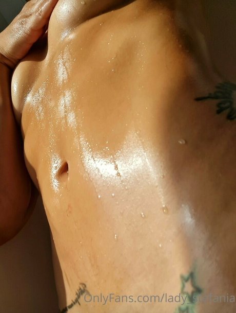 Helenacostelo ホットモデル 画像