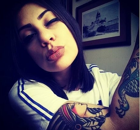 Gleica Rossoni HDモデル ギャラリー