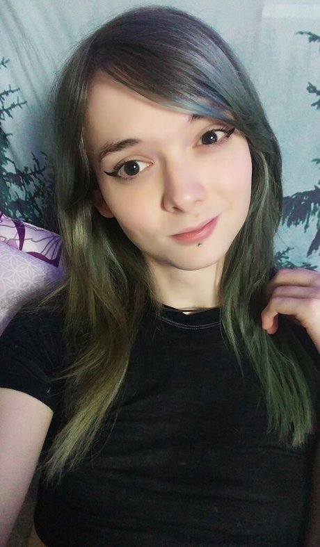 Erynmelts 可愛い女優 ギャラリー