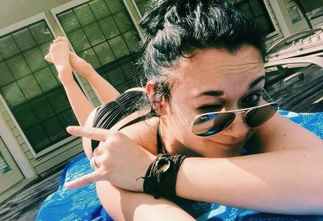 ママの足OnlyFans トップ ギャラリー