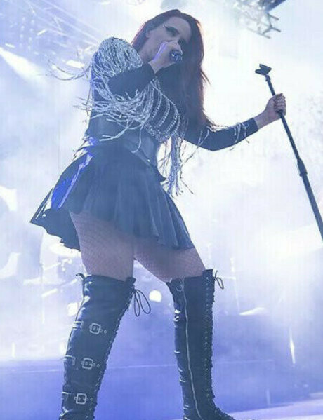 ロシアのお母さんOnlyFans アートヌード ギャラリー