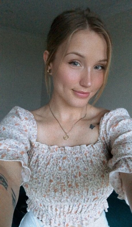 アジアの有名なOnlyFans 無料ポルノ 写真