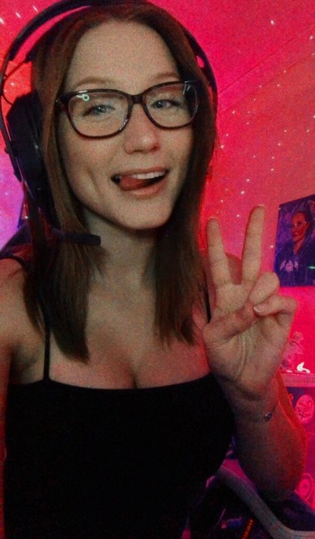 JOIティーンオンリーファンズ 裸 画像