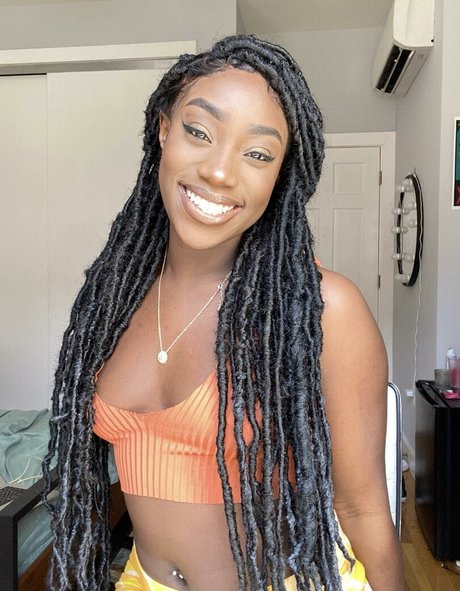 ラバーオンリーファン ポルノ 写真